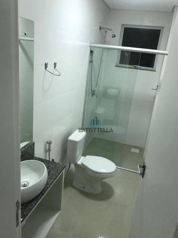 Apartamento à venda com 2 quartos, 66m² - Foto 3