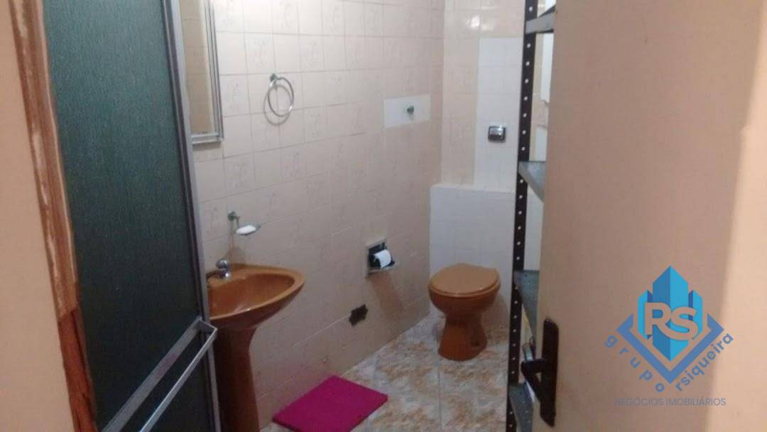 Sobrado à venda e aluguel com 3 quartos, 180m² - Foto 15