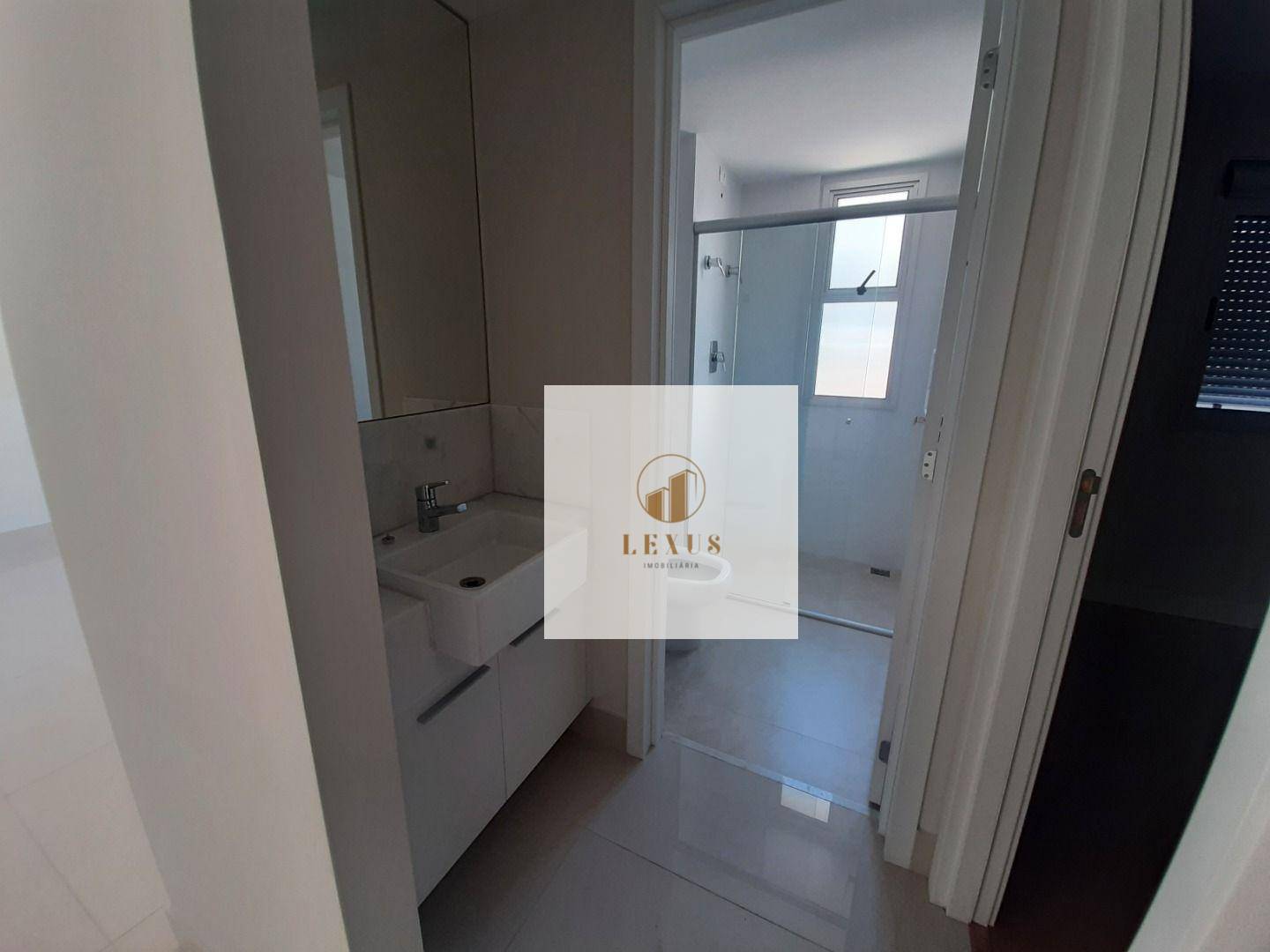 Apartamento à venda com 2 quartos, 66m² - Foto 5