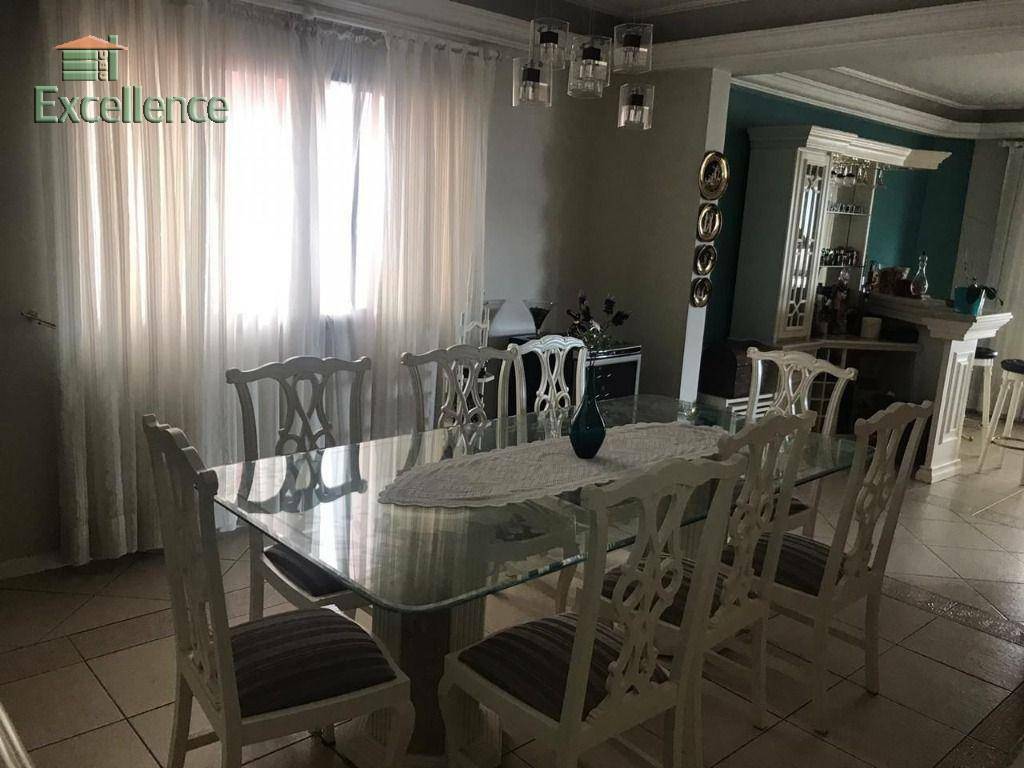 Apartamento à venda com 4 quartos, 230m² - Foto 4