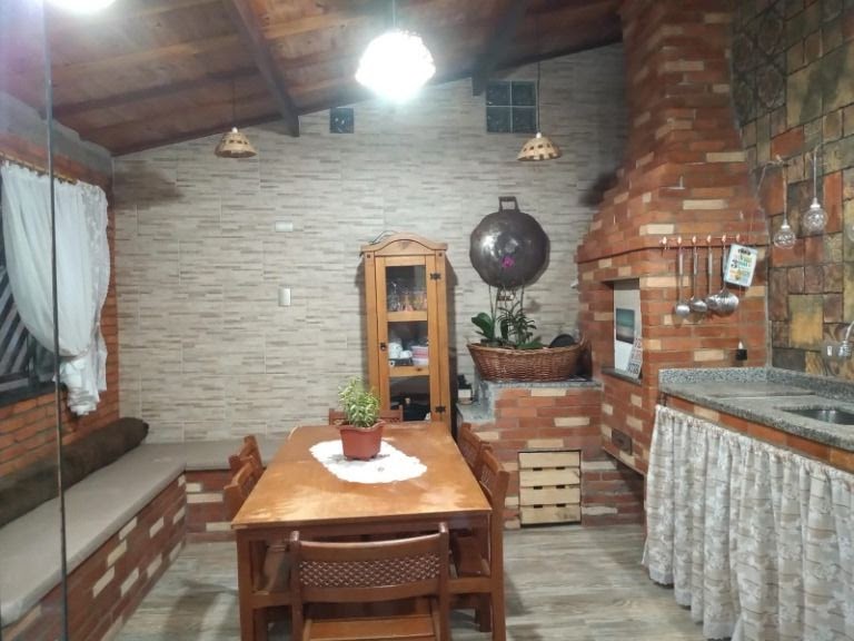 Sobrado à venda com 2 quartos, 165m² - Foto 1