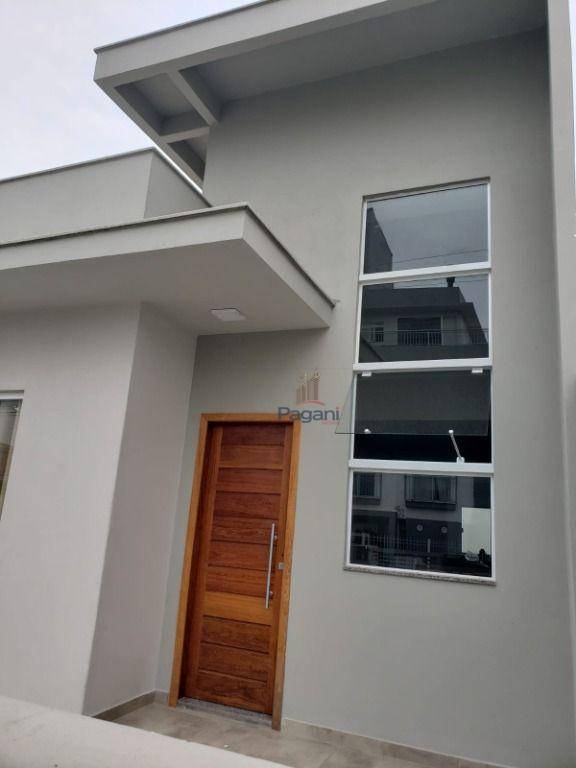 Casa à venda e aluguel com 3 quartos, 92m² - Foto 21