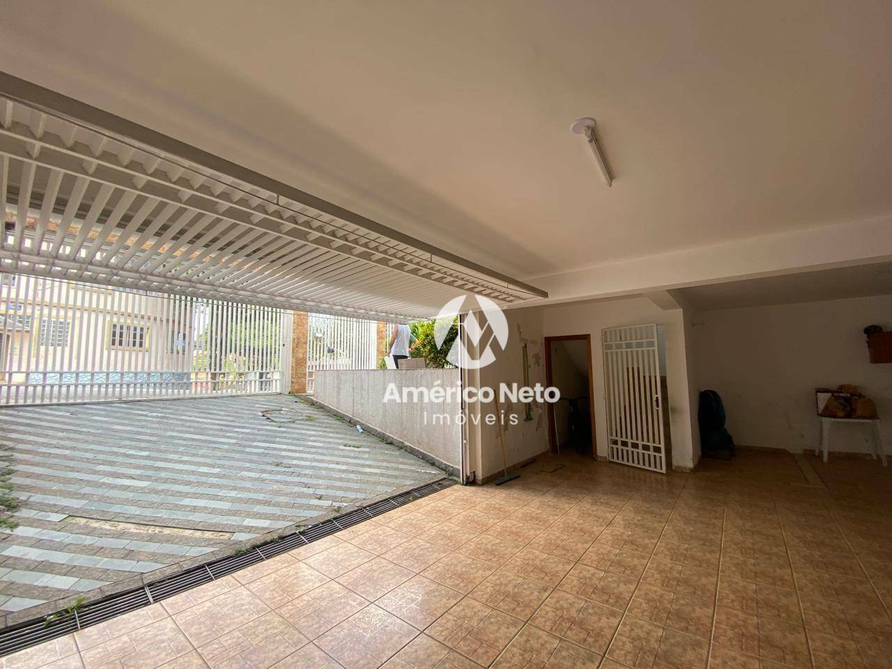 Sobrado à venda com 3 quartos, 239m² - Foto 4