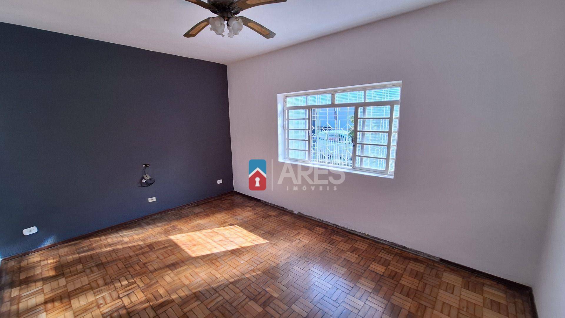 Casa para alugar com 2 quartos, 80m² - Foto 4