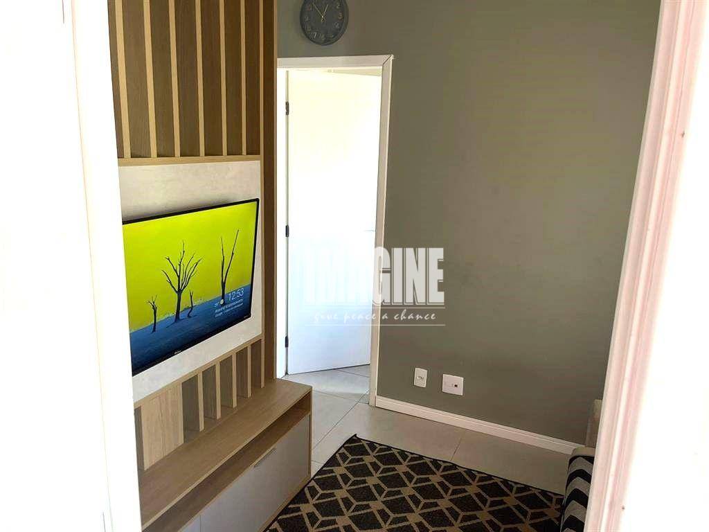 Apartamento à venda com 2 quartos, 41m² - Foto 2