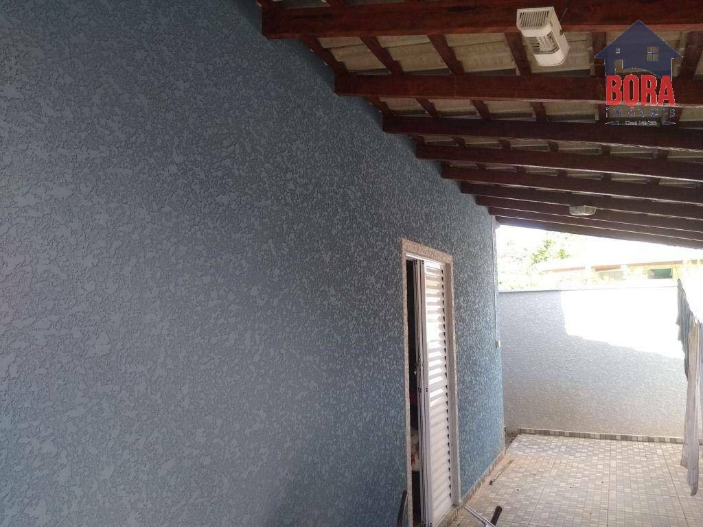 Casa à venda com 3 quartos, 200m² - Foto 4