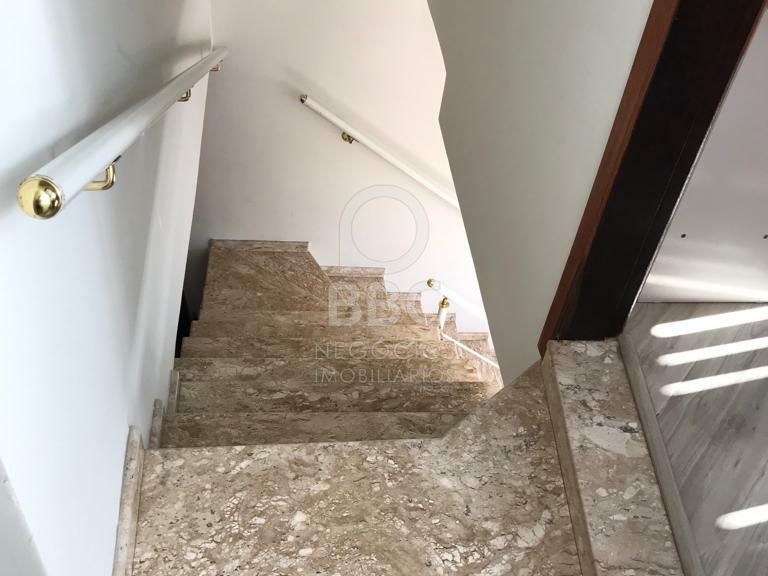 Sobrado à venda com 3 quartos, 217m² - Foto 2