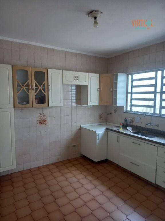 Sobrado à venda e aluguel com 3 quartos, 186m² - Foto 32