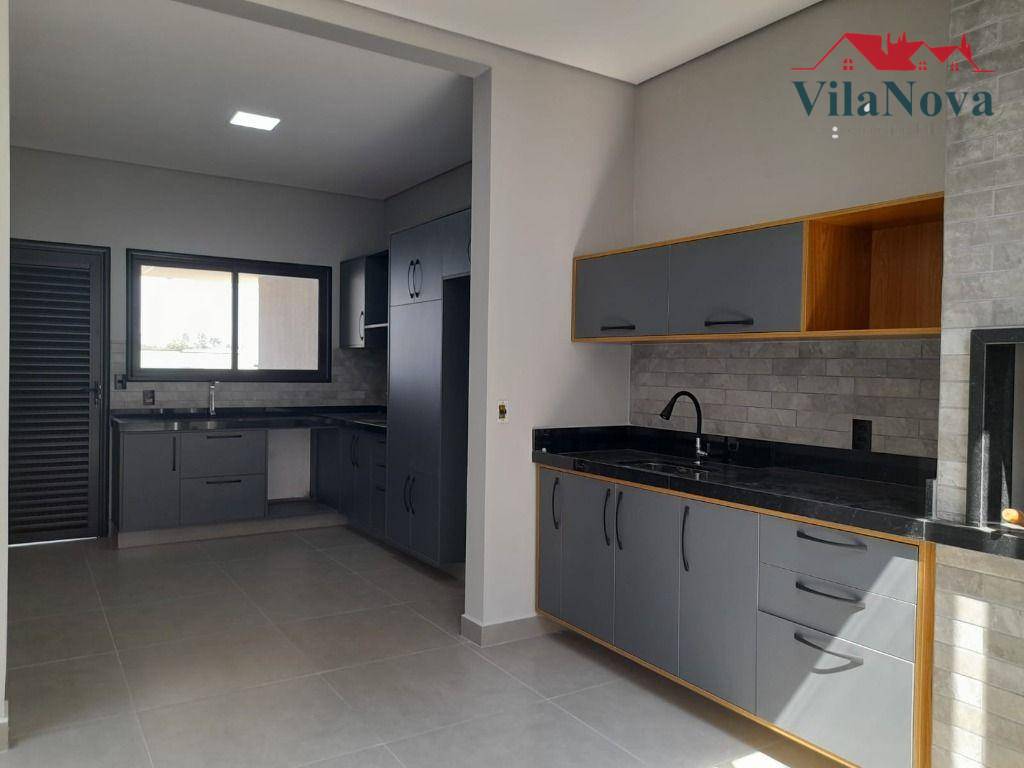 Casa de Condomínio à venda com 3 quartos, 138m² - Foto 1