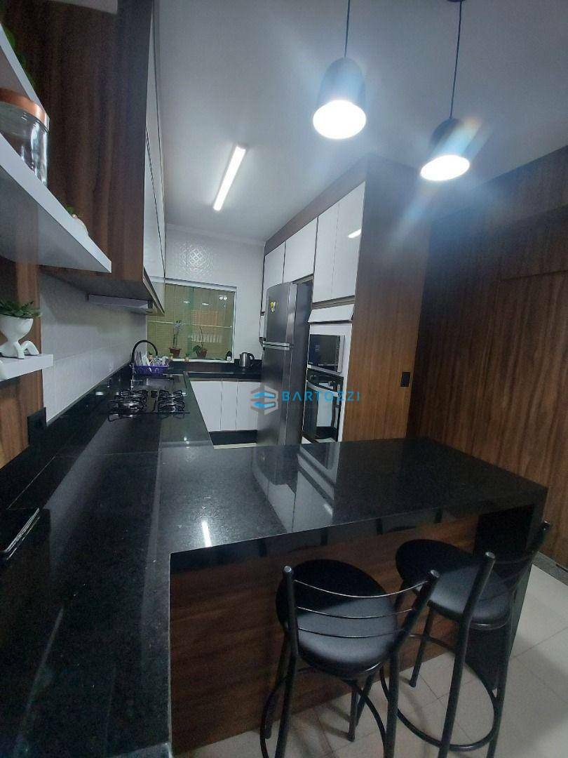 Sobrado à venda com 2 quartos, 115m² - Foto 5