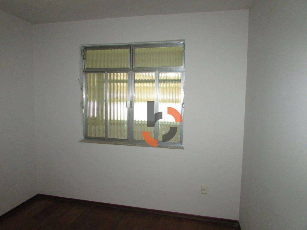 Apartamento à venda com 3 quartos, 97m² - Foto 8