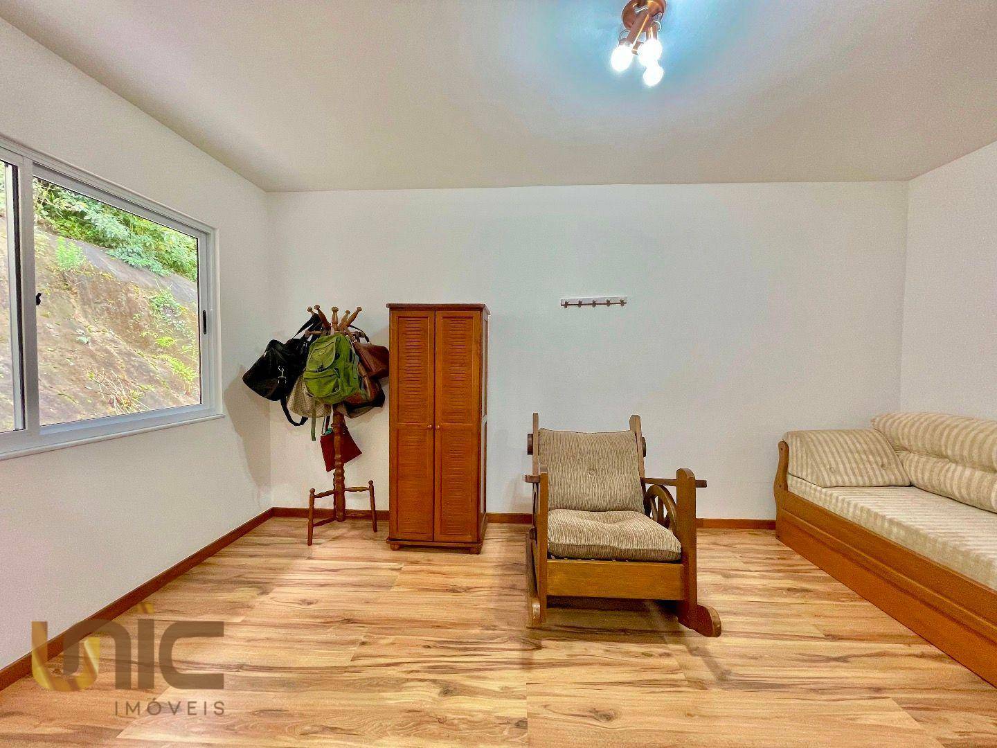 Casa de Condomínio à venda com 4 quartos, 146m² - Foto 31