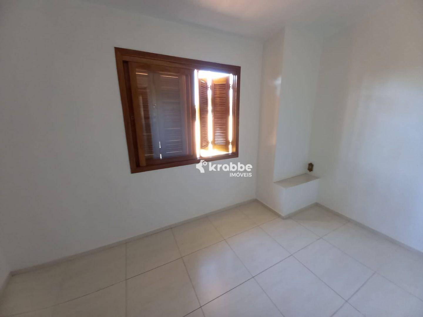 Casa para alugar com 3 quartos, 208m² - Foto 12