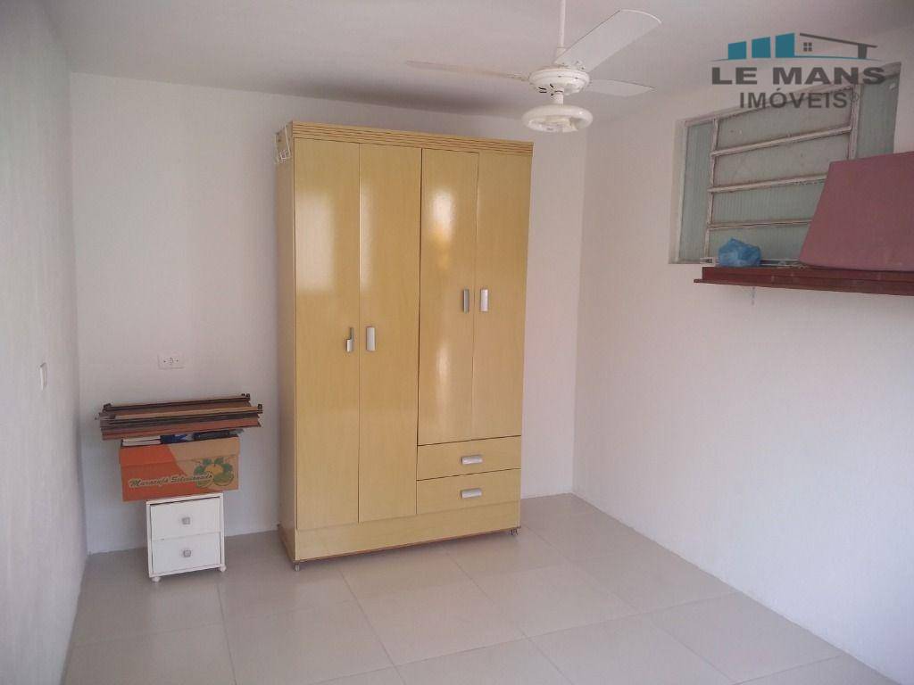 Casa à venda com 4 quartos, 202m² - Foto 29