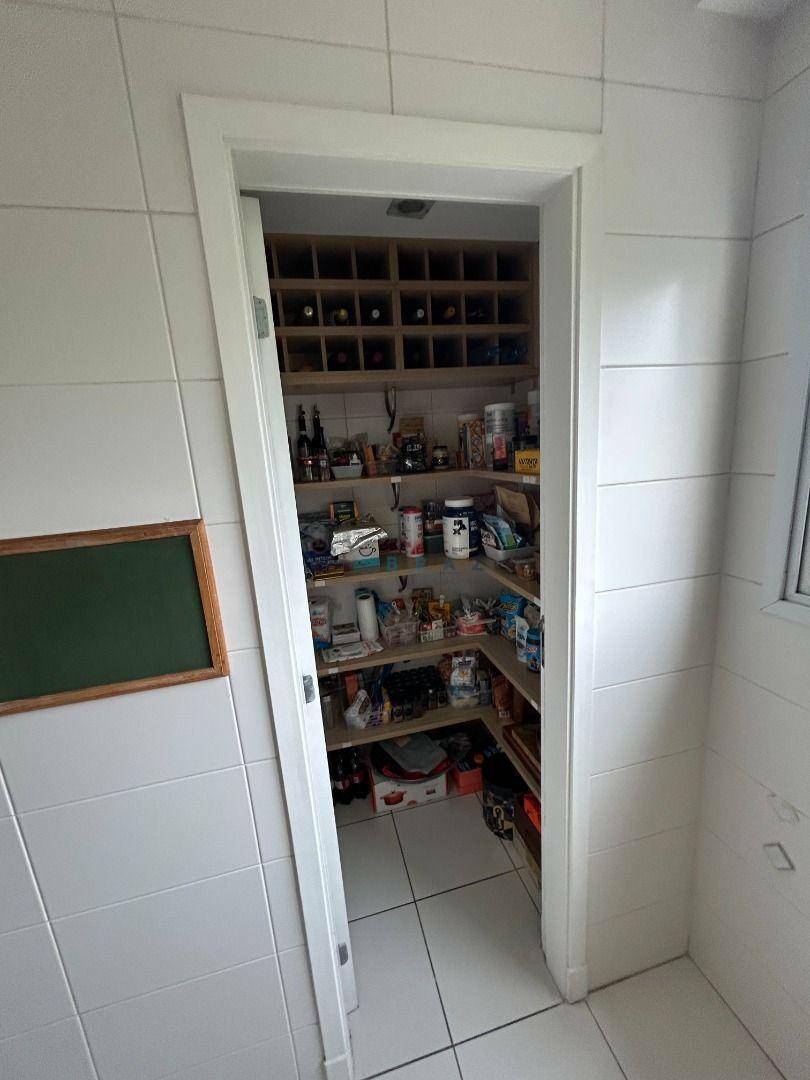 Apartamento à venda com 4 quartos, 177m² - Foto 23