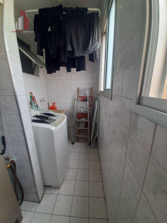 Apartamento à venda com 2 quartos, 63m² - Foto 9