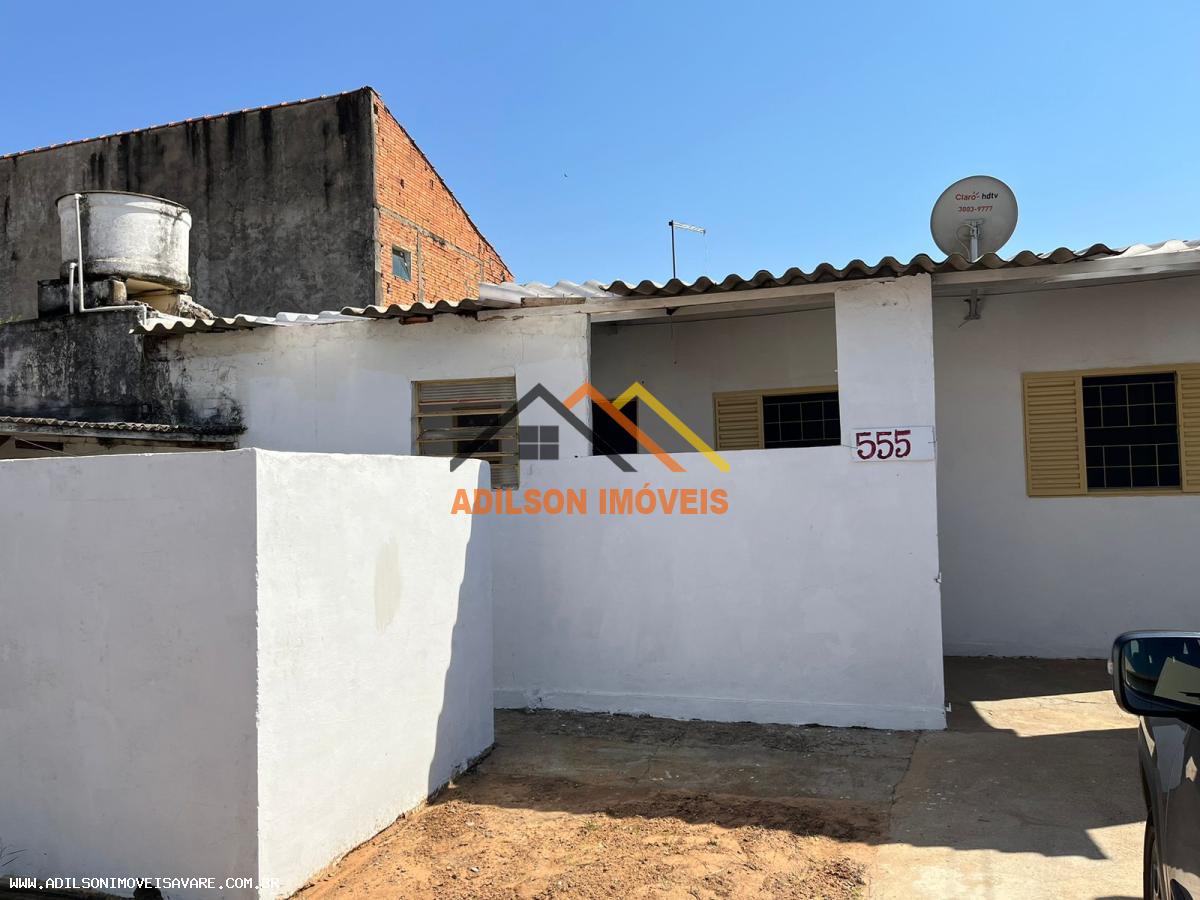 Casa à venda com 2 quartos, 300m² - Foto 1