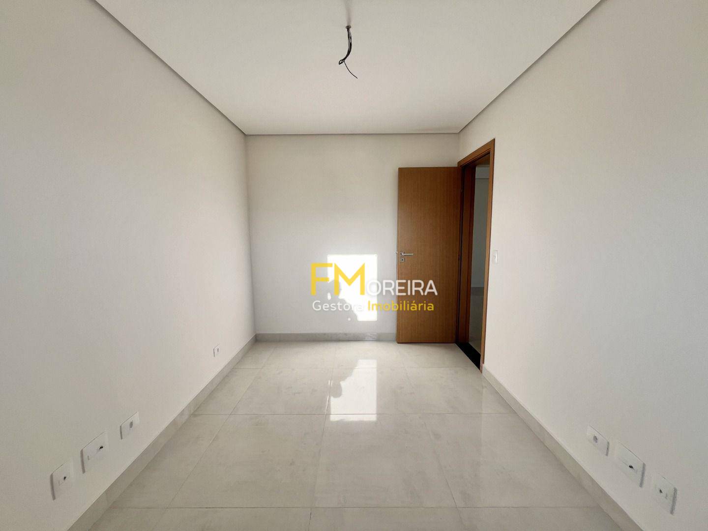 Apartamento à venda com 2 quartos, 101m² - Foto 12