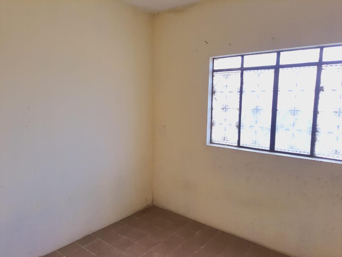 Casa à venda com 2 quartos, 200m² - Foto 7