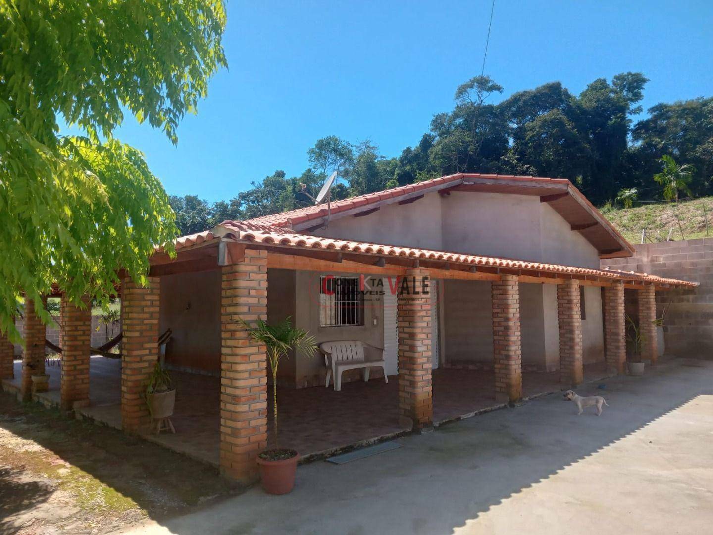 Chácara à venda com 2 quartos, 93m² - Foto 1