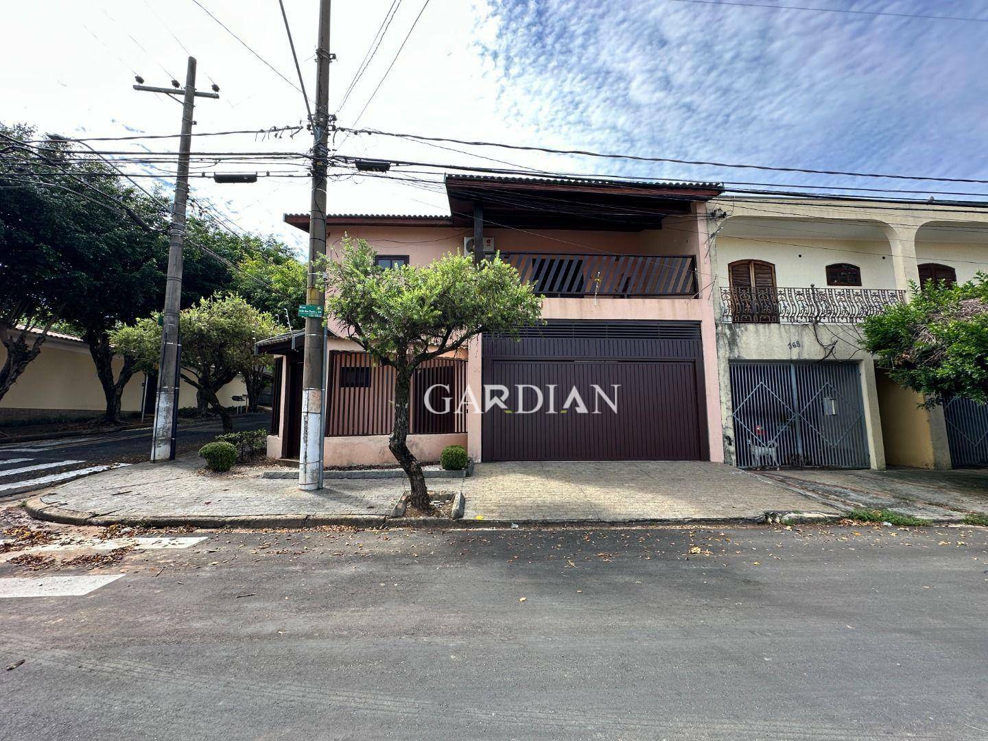 Sobrado à venda com 3 quartos, 277m² - Foto 2