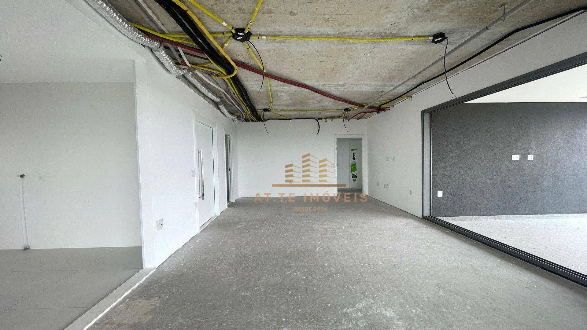 Apartamento à venda com 3 quartos, 142m² - Foto 4