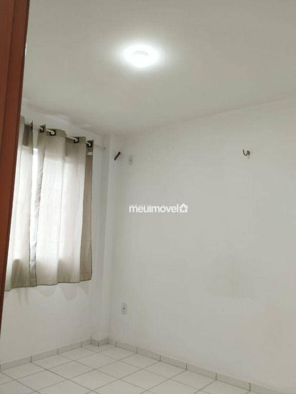 Apartamento à venda com 2 quartos, 42m² - Foto 6