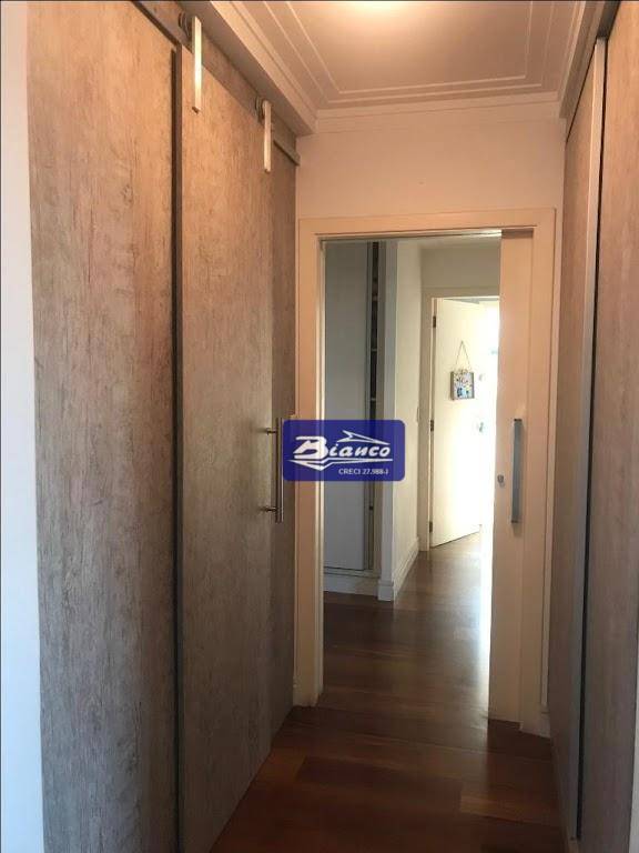 Apartamento à venda com 3 quartos, 200m² - Foto 15