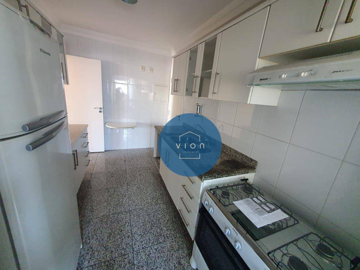 Apartamento para alugar com 3 quartos, 101m² - Foto 6