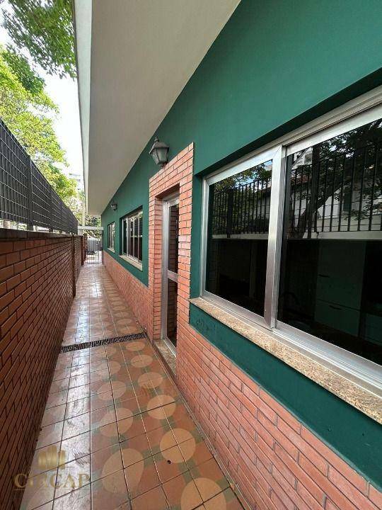 Casa para alugar com 4 quartos, 460m² - Foto 24