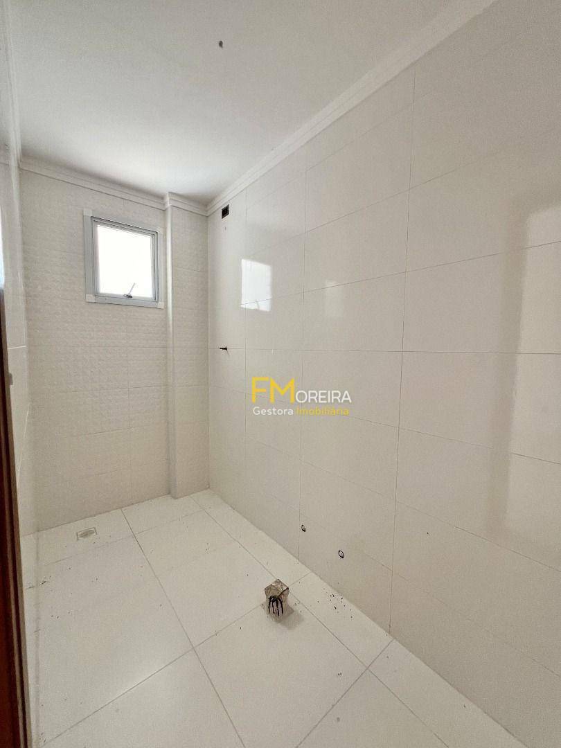 Apartamento à venda com 3 quartos, 162m² - Foto 11