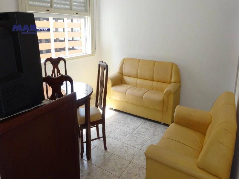 Apartamento à venda com 2 quartos, 70m² - Foto 2