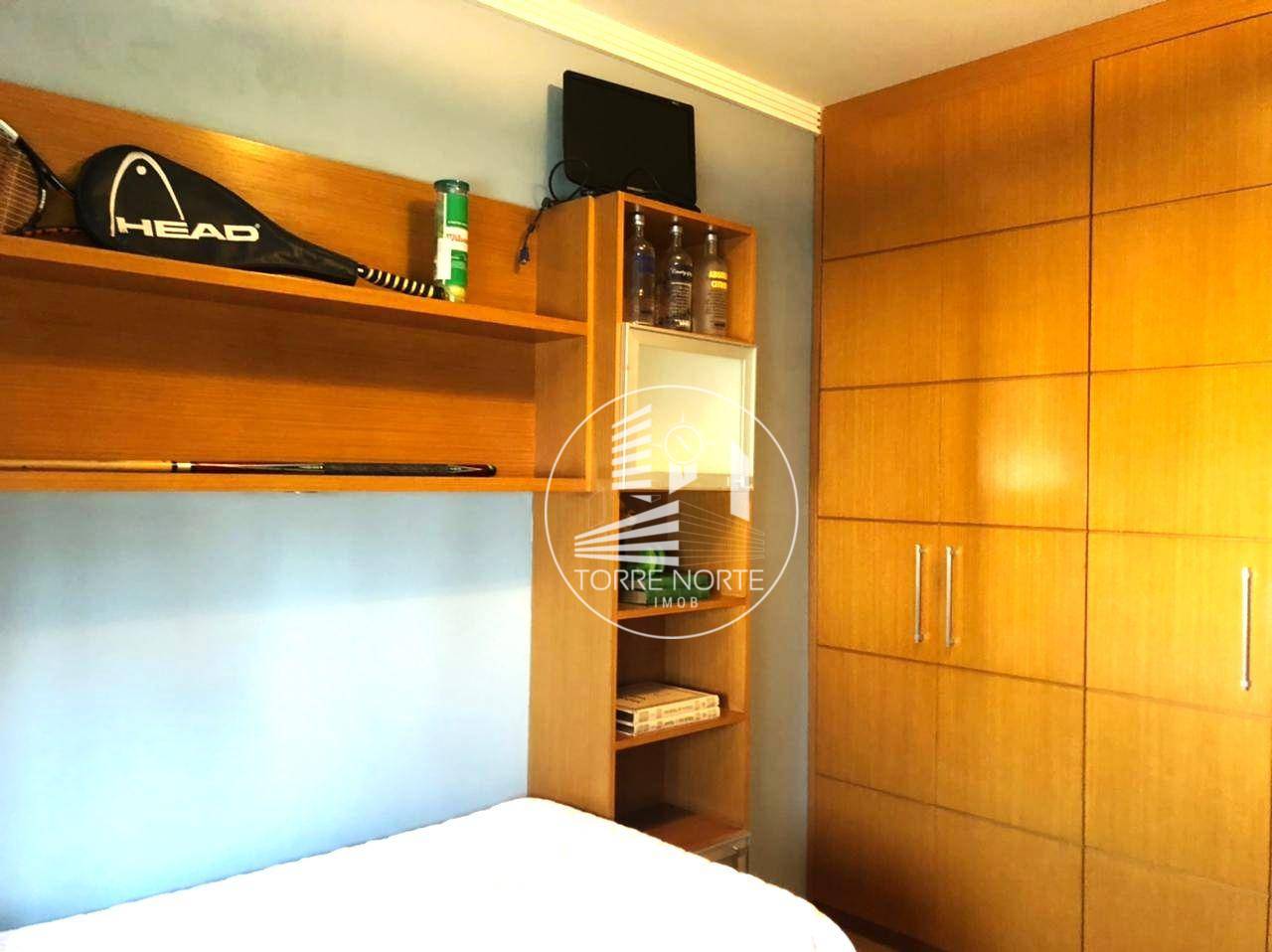 Apartamento à venda com 4 quartos, 261m² - Foto 28