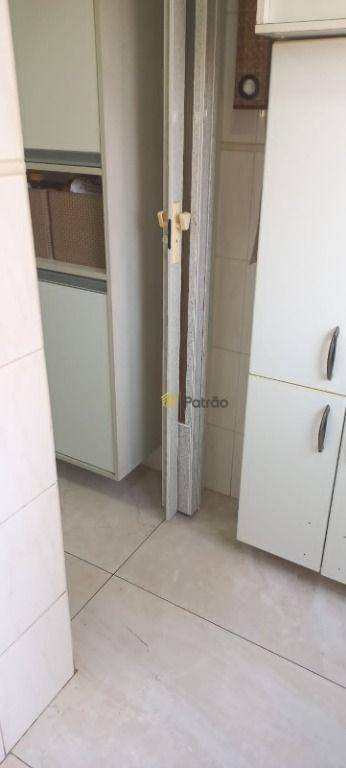 Apartamento à venda com 3 quartos, 76m² - Foto 10