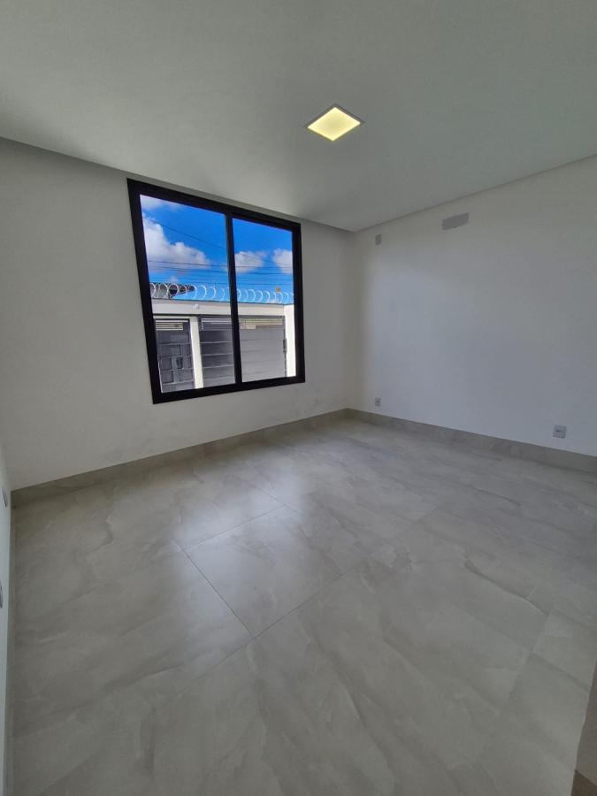 Casa à venda com 3 quartos, 225m² - Foto 20