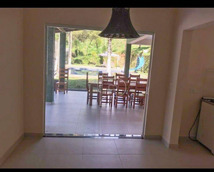 Chácara à venda com 4 quartos, 450m² - Foto 8