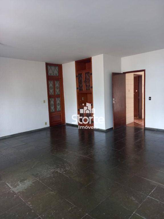 Apartamento à venda com 3 quartos, 142m² - Foto 2