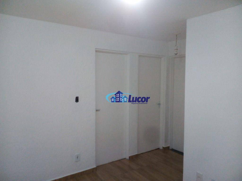 Apartamento à venda com 2 quartos, 47m² - Foto 4