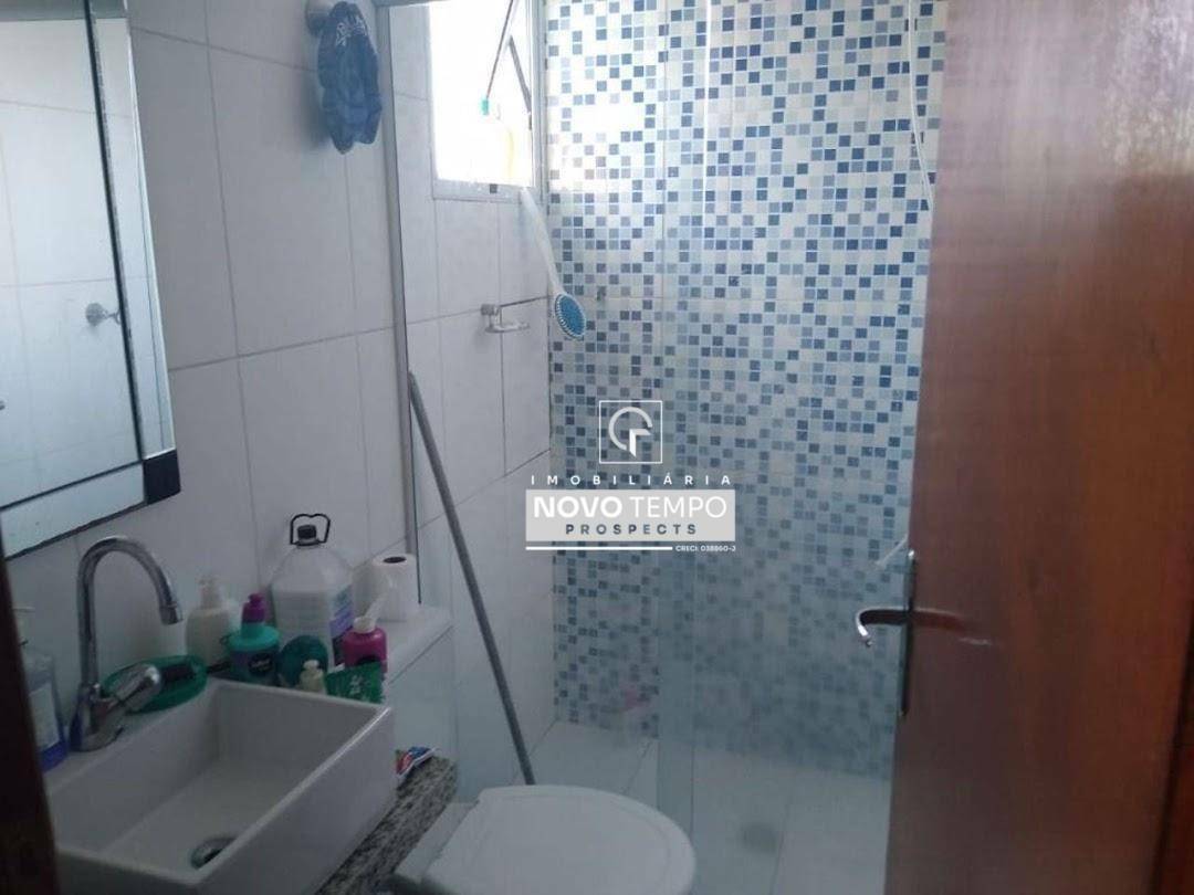 Sobrado à venda com 2 quartos, 100m² - Foto 4