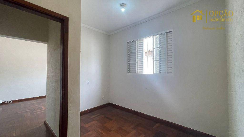 Casa para alugar com 2 quartos, 90m² - Foto 8