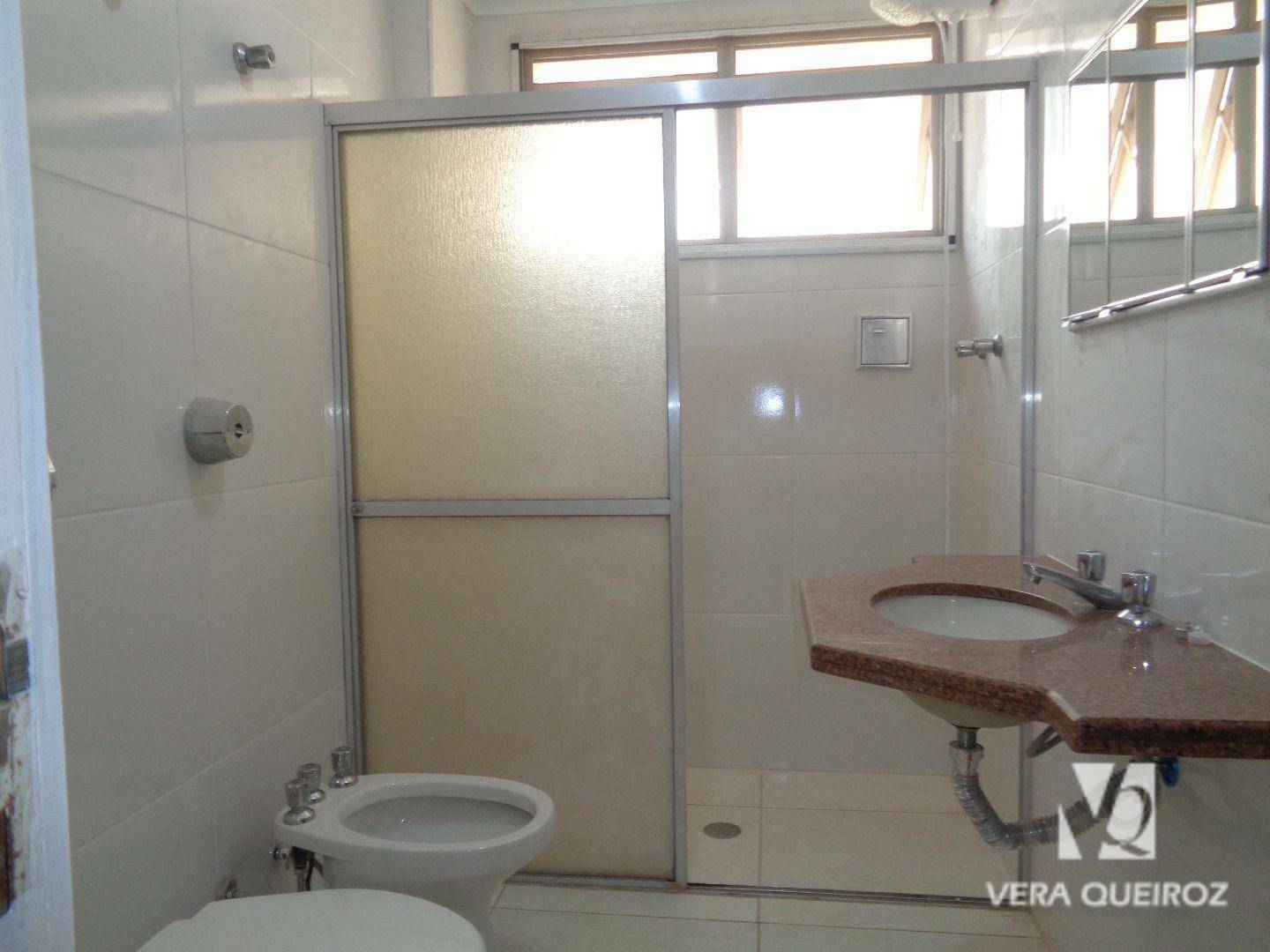 Apartamento para alugar com 2 quartos, 91m² - Foto 10