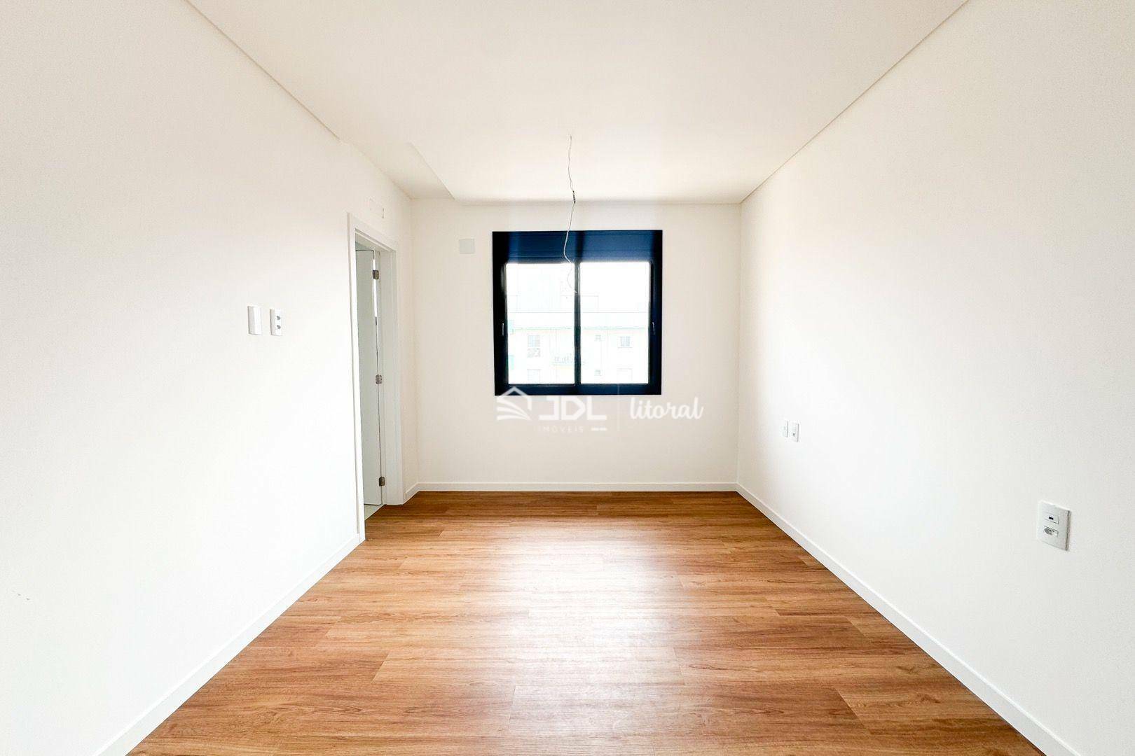 Apartamento à venda com 3 quartos, 130m² - Foto 13