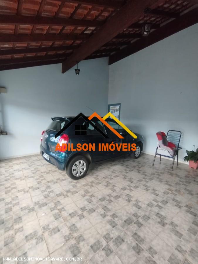 Casa à venda com 3 quartos, 272m² - Foto 2