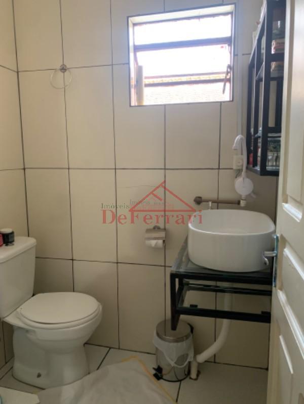 Casa à venda com 2 quartos, 300m² - Foto 11