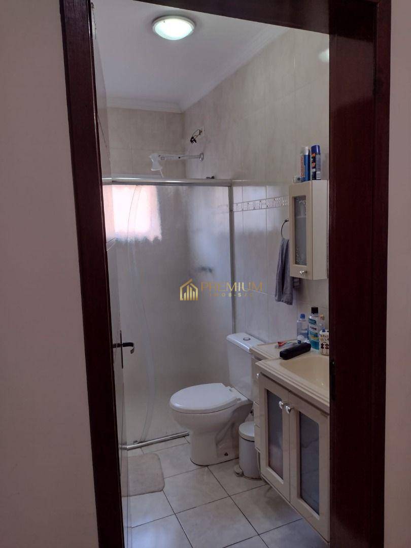 Sobrado à venda com 3 quartos, 220m² - Foto 15