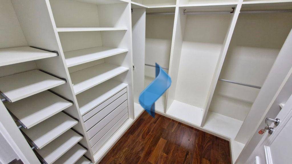 Casa de Condomínio à venda e aluguel com 4 quartos, 600m² - Foto 32