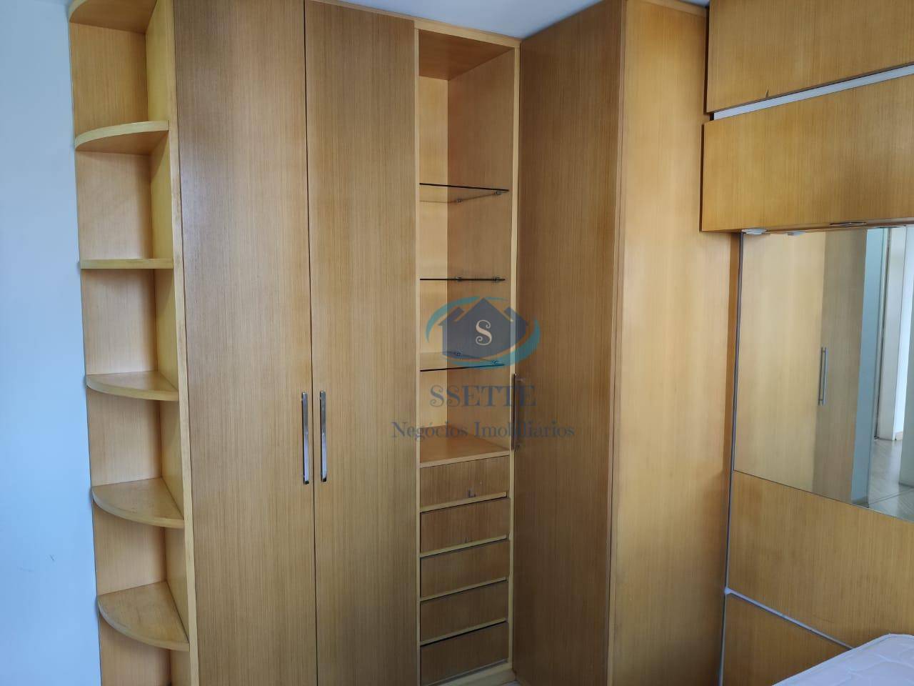 Apartamento à venda com 2 quartos, 64m² - Foto 8