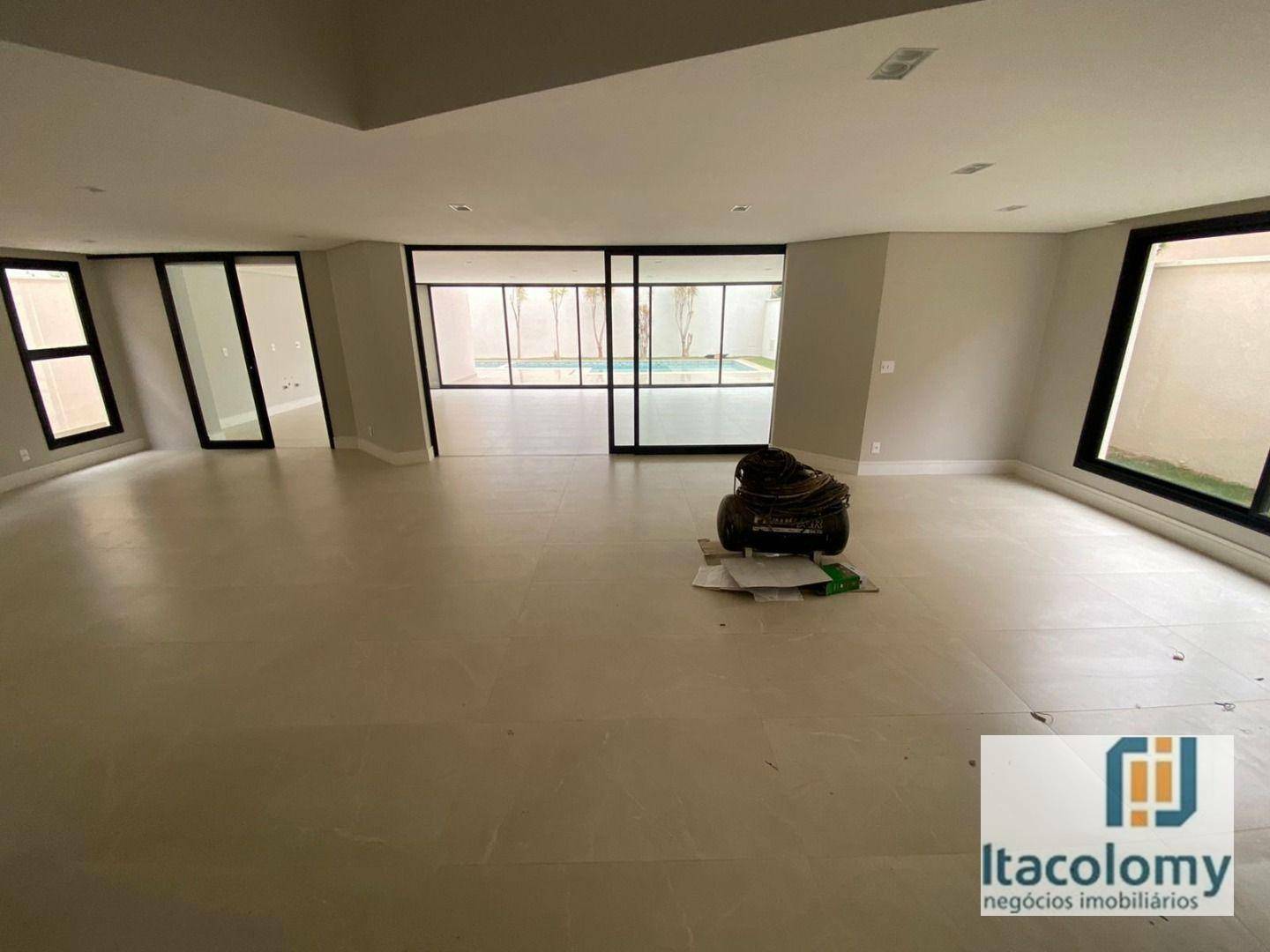 Casa de Condomínio à venda com 4 quartos, 482m² - Foto 4