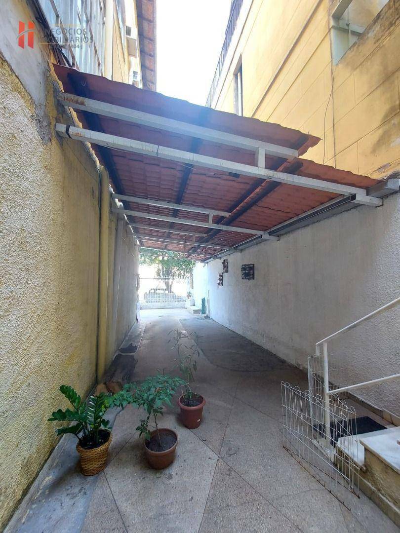 Casa à venda com 7 quartos, 260m² - Foto 44