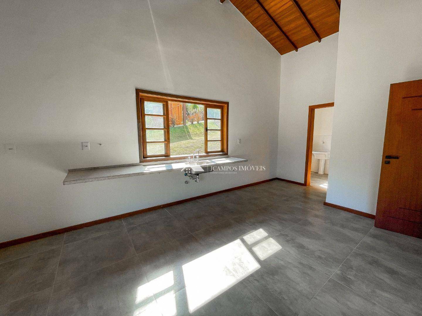 Casa à venda com 3 quartos, 250m² - Foto 10